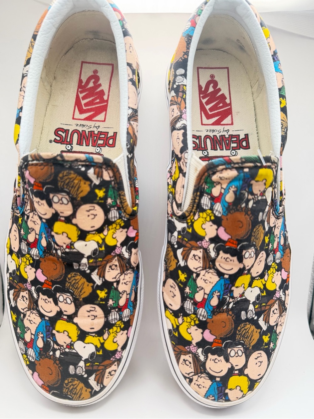 Vans Slip-On Sneakers “The Gang” Peanuts Print Mens 7.5, Women’s 9